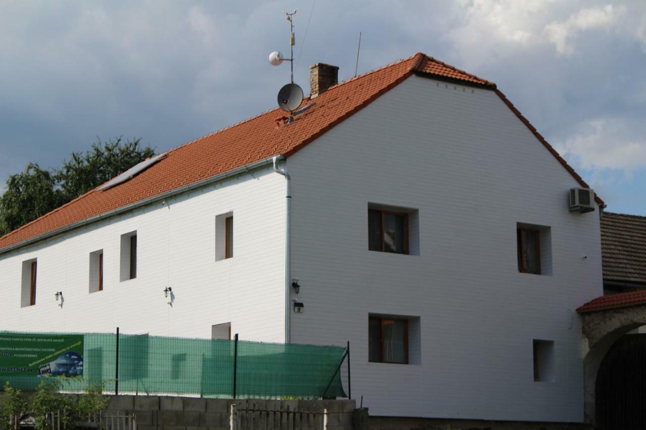 Apartman Suchdol Apartment Bujanov Exterior photo
